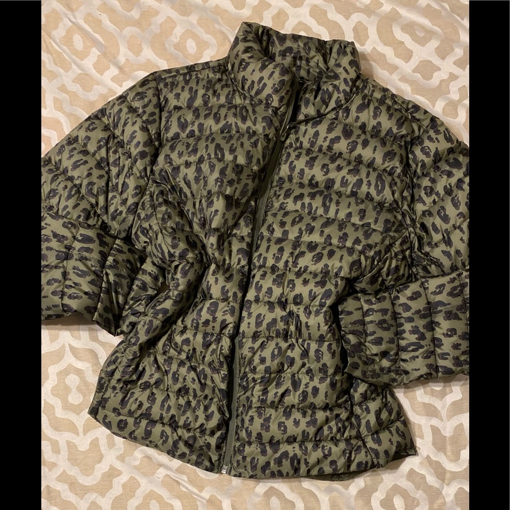 Leopard print light weight